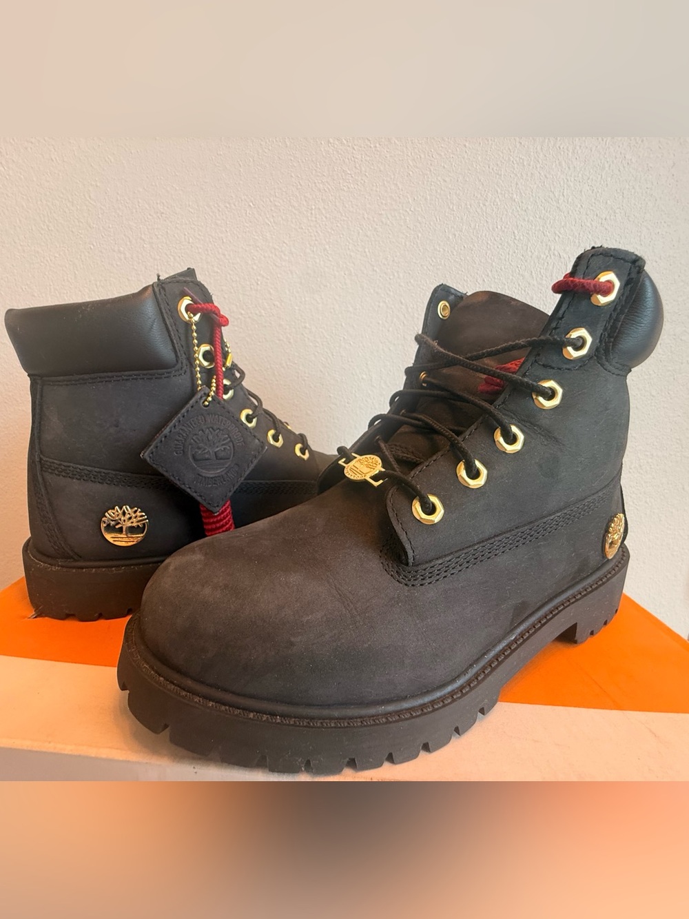 Timberland Premium Waterproof Black Nubuck Boots with Gold-Tone Hardware Size 6
